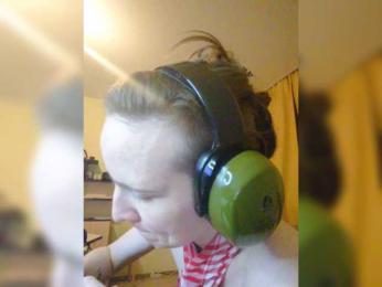 Magretta_Dering webcam model stream image