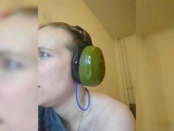 Magretta_Dering webcam model stream image