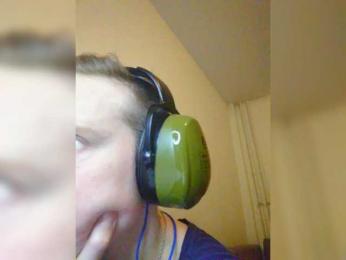 Magretta_Dering webcam model stream image