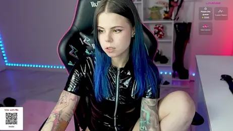 QueenAliceX webcam model stream image
