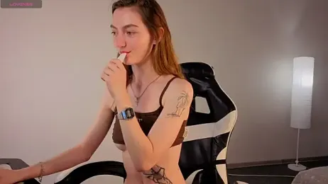Valenora1 webcam stripchat model stream image