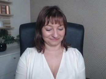 angelaLove13 webcam bongacams model stream image