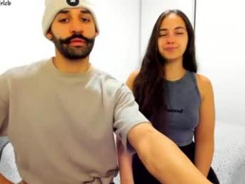ashleyandzamir webcam chaturbate model stream image