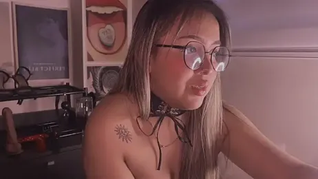 Slave_NinaV webcam model stream image