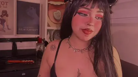 Slave_NinaV webcam stripchat model stream image