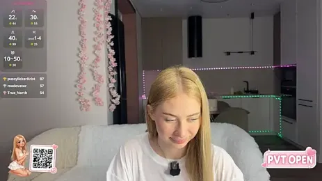 BlondieBoom webcam stripchat model stream image