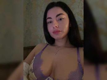 _AB_runette webcam model stream image