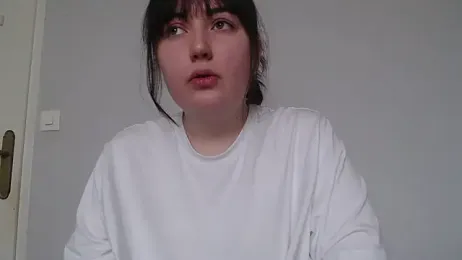 Lynylou webcam model stream image