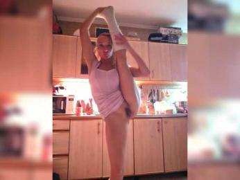 ARotikA webcam model stream image