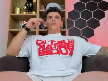 mikecooper_ webcam model stream image