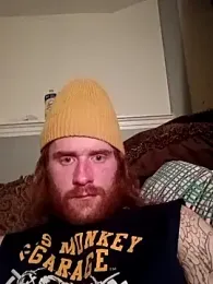 RightishResolve webcam model stream image