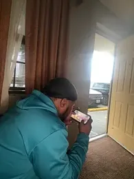 Stressreliever82 webcam model stream image