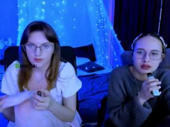 mona_cloud webcam model stream image