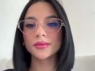 kiraalopez webcam camsoda model stream image