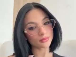 kiraalopez webcam camsoda model stream image