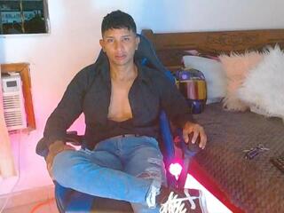 Cameron Fred webcam model stream image