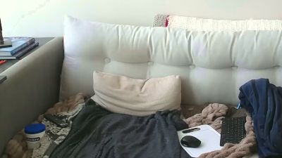 heyVinnyMilan webcam model stream image