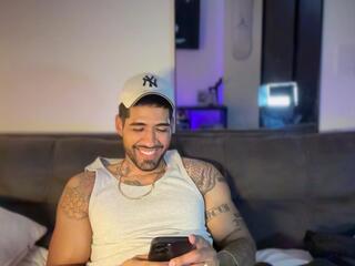 Myke Sthetic webcam model stream image