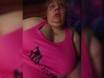 Julian-A webcam model stream image