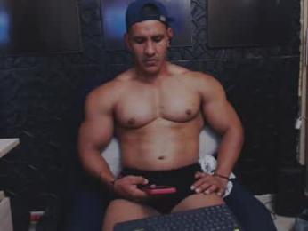 viktorherrera webcam chaturbate model stream image