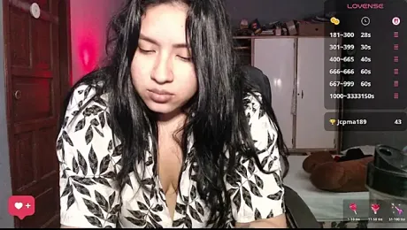 Danelyhit webcam model stream image