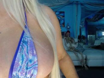 adrianna_fox webcam model stream image