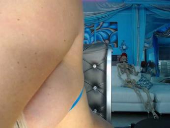 adrianna_fox webcam bongacams model stream image