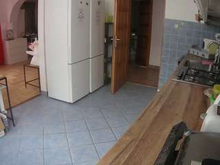 voyeurcam-julmodels-kitchen webcam model stream image