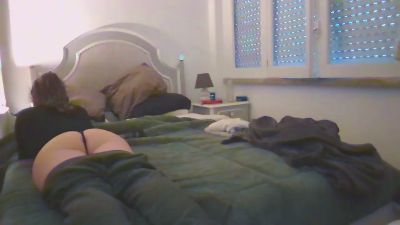 WhiteBubs webcam model stream image