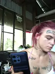 IttyBittyStonie webcam model stream image