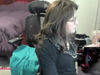 CharlotteAshton webcam model stream image