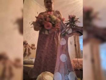 MonaMonako webcam model stream image