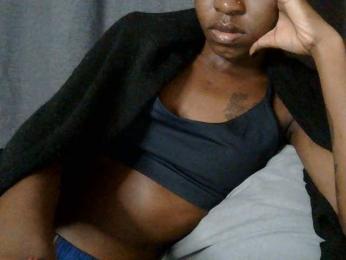 Gianna webcam model stream image