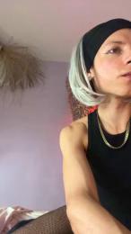 _Raguel_ webcam model stream image