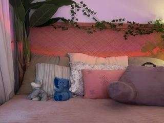 thelittlenative webcam model stream image