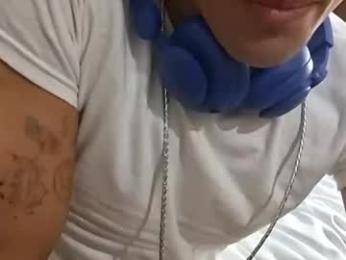 staightupdownbad webcam model stream image