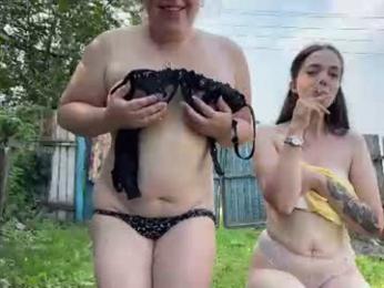 your_madhurricane webcam model stream image