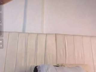 lady-30 webcam camsoda model stream image