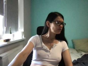 MilaBi-192569 webcam model stream image