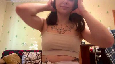MadgeGuice webcam cam4 model stream image