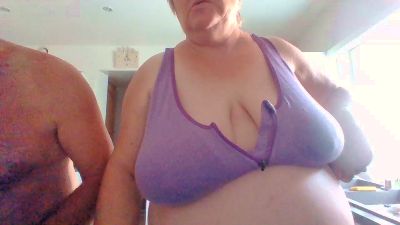lunaria webcam model stream image
