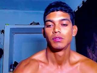 themykeone webcam model stream image