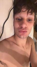 AndreaHornyDick webcam model stream image