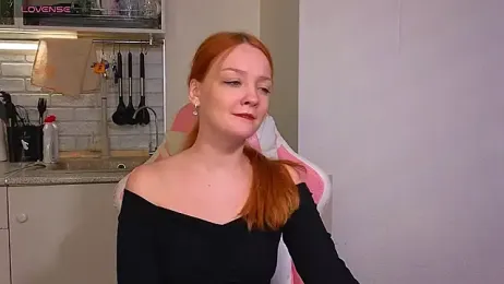 Radiants_two webcam stripchat model stream image