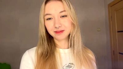 ShelleyCalarco webcam model stream image