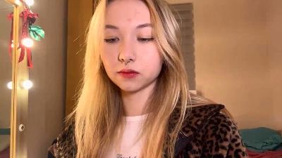 ShelleyCalarco webcam model stream image