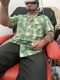 2addictivelyhorny webcam model stream image