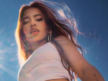 ElenRoux webcam model stream image