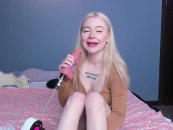 LillieBerry webcam model stream image