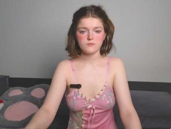 Annpopsy webcam model stream image